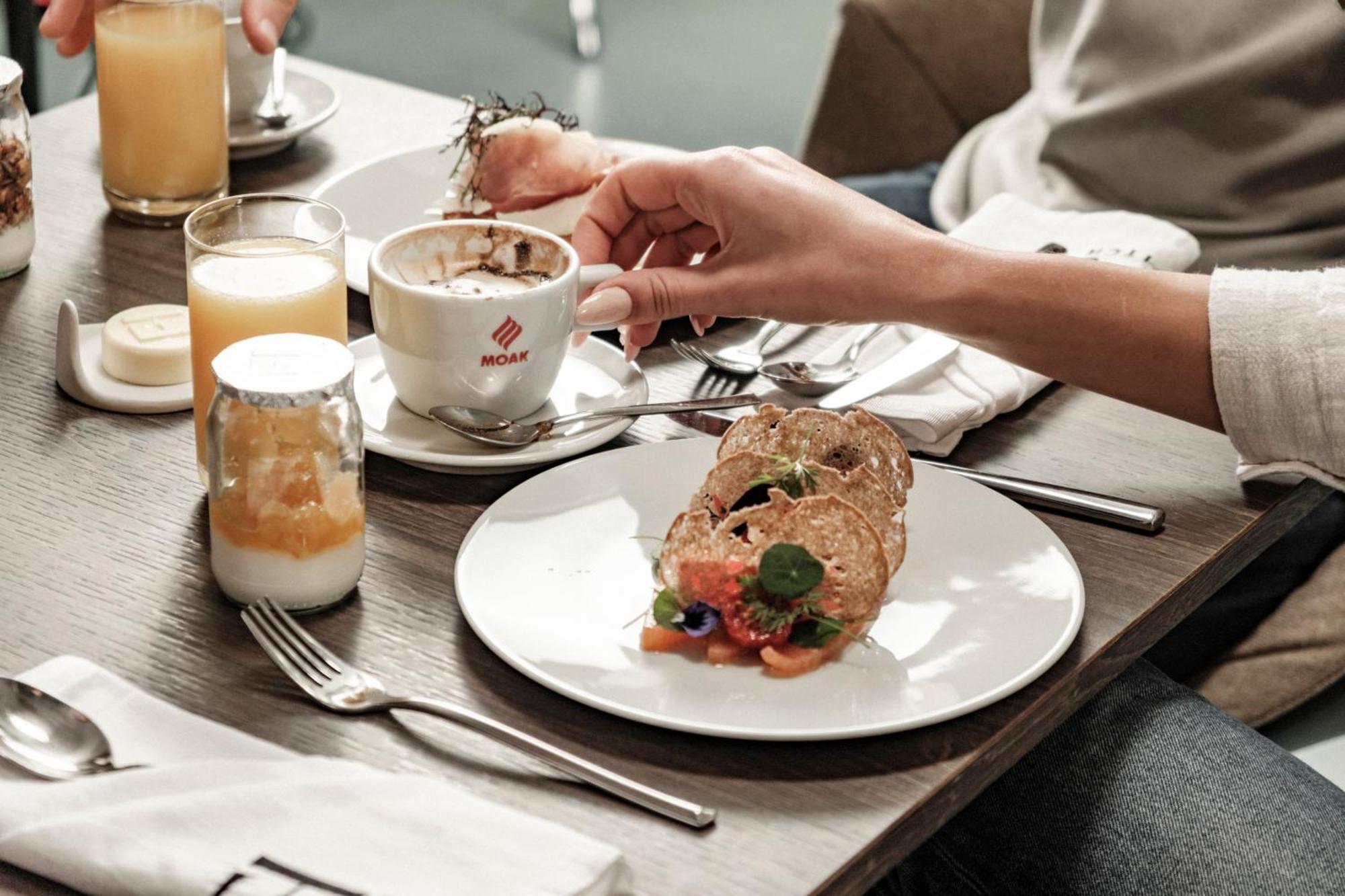 Fitch Hotel Saint Julian's 外观 照片